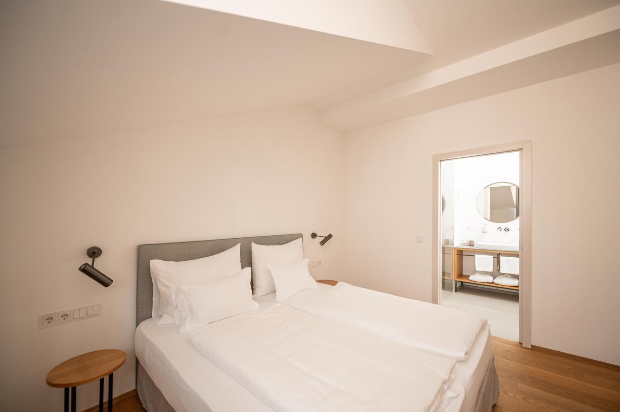 Kuntino Suites Мерано Номер фото
